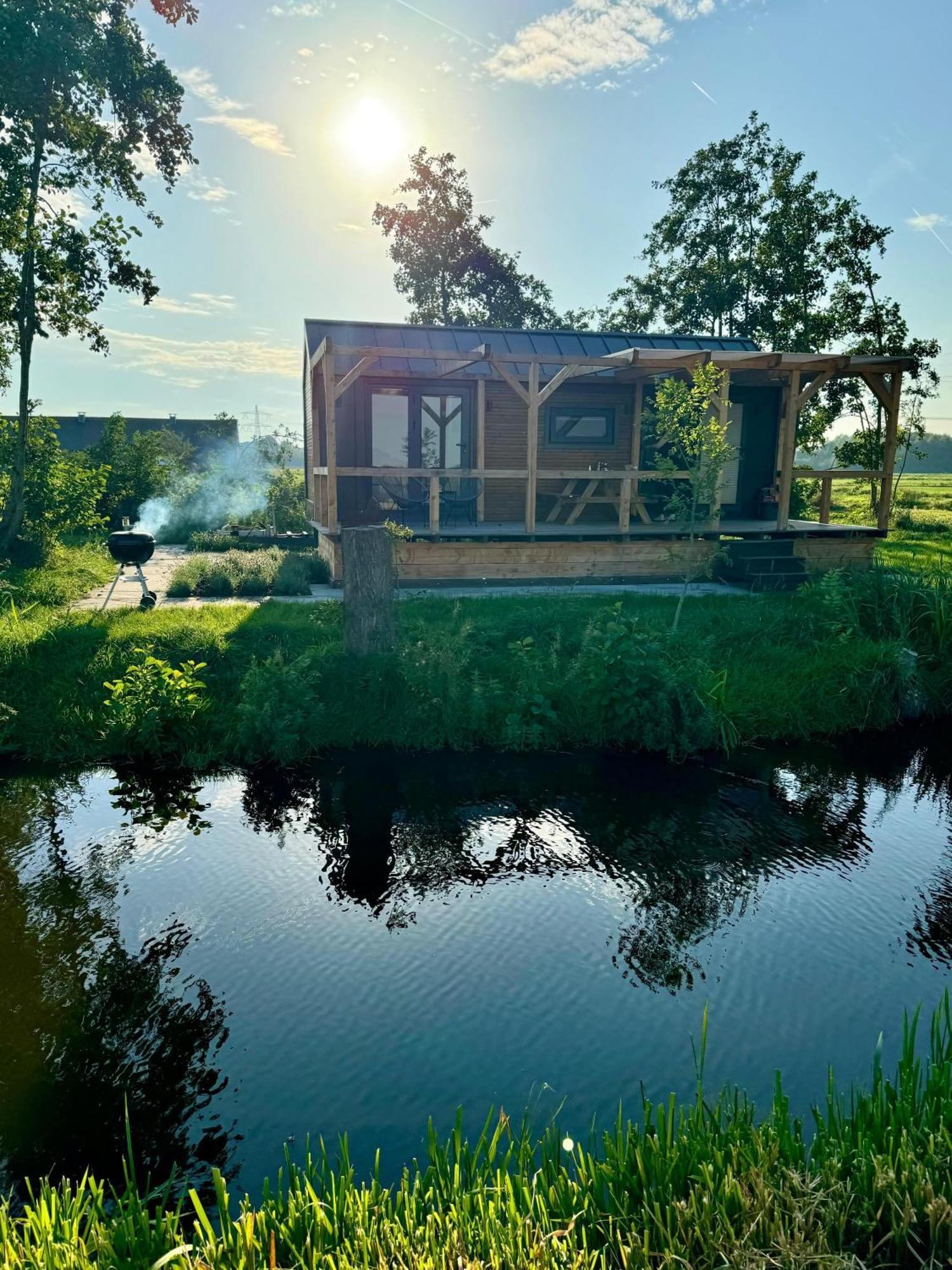 Tinyhouse Ochtendgloren Villa Haastrecht Exterior photo